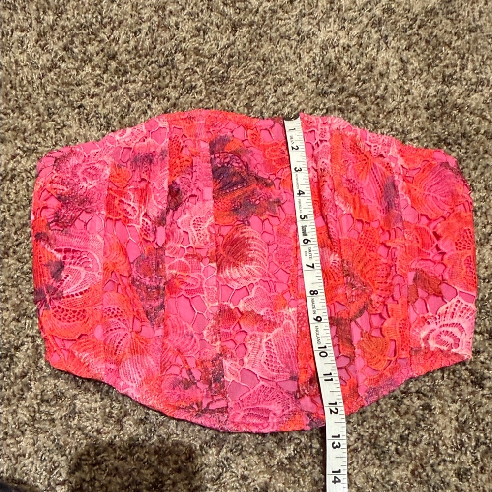 ROCOCO SAND
Corset Top In Fuchsia/Pink - Picture 8 of 10